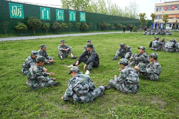 面对孩子叛逆、厌学，家长应该怎么做